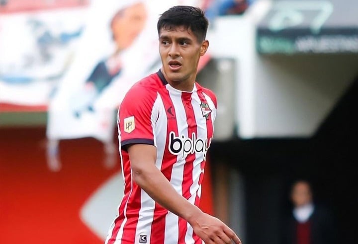 Racing con Estudiantes Santiago Núñez