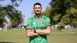 Después de casi ocho años en Racing, Arias vestirá otro buzo