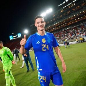 Carboni es la bomba de Racing en el mercado de pases 2026