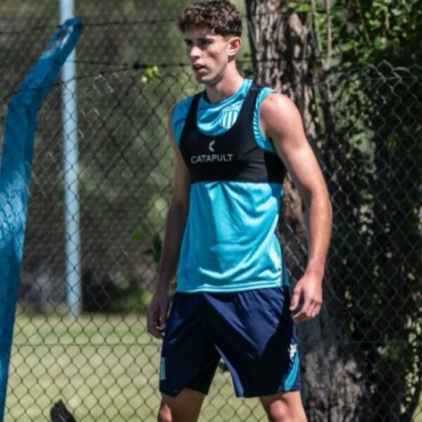 Costas evalúa al hijo de Milito para el ataque de Racing