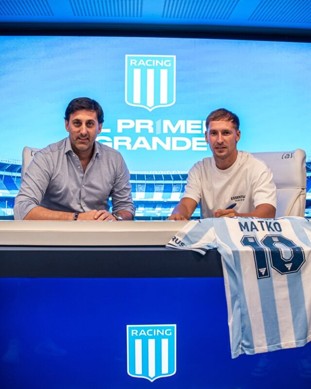 Matko con Diego Milito