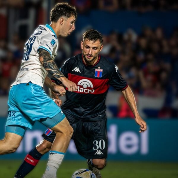 Uno x Uno: Racing 1 - Tigre 3