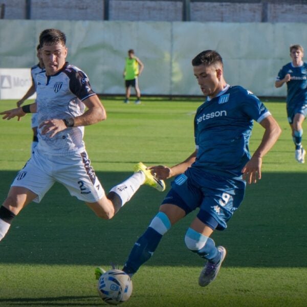 Debut de Leandro Milito y empate de Racing en mendoza