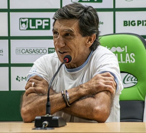 Costas en Racing: "A la cancha de Boca siempre hay que ir a ganar"