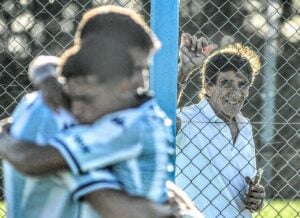 Racing logró un gran triunfo y es uno de los líderes