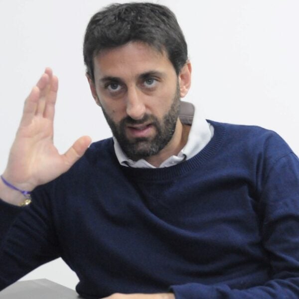 El conflicto entre Milito y las filiales