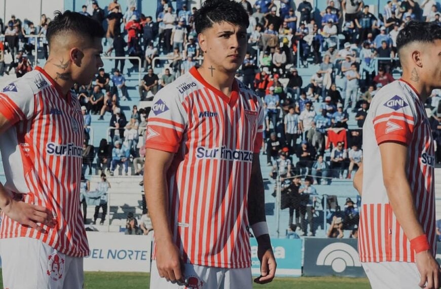 Costas empieza a tener a otro 9 en el radar de Racing