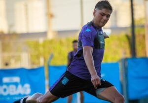 Racing seguirá sin un 9 suplente en el banco