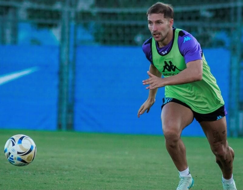 Racing con Banfield Apertura