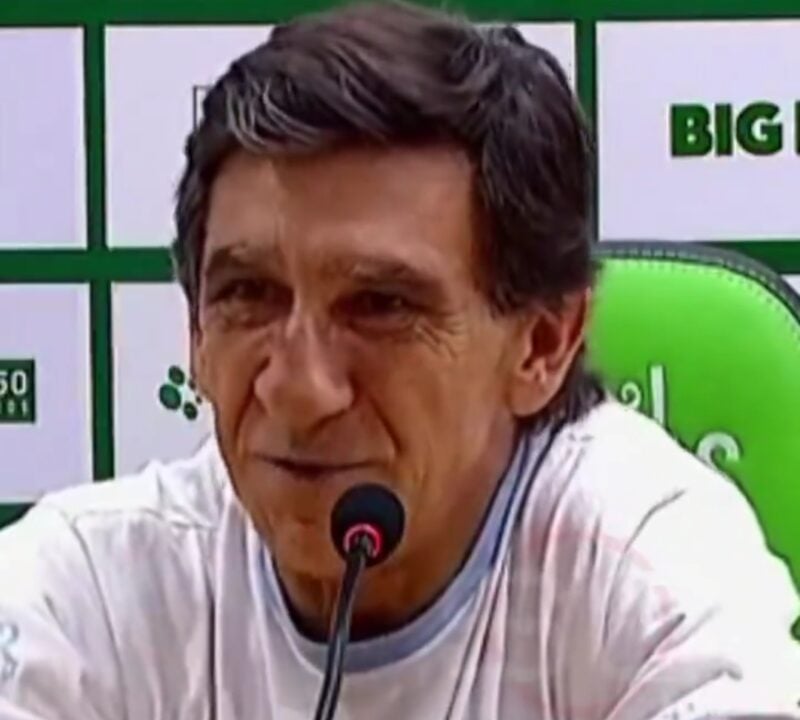 Racing con Banfield Costas