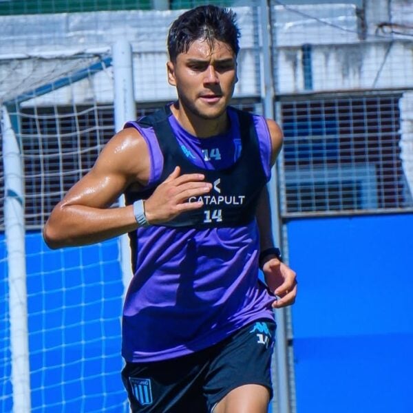 Racing seguirá sin un 9 en el banco, ahora ante Boca