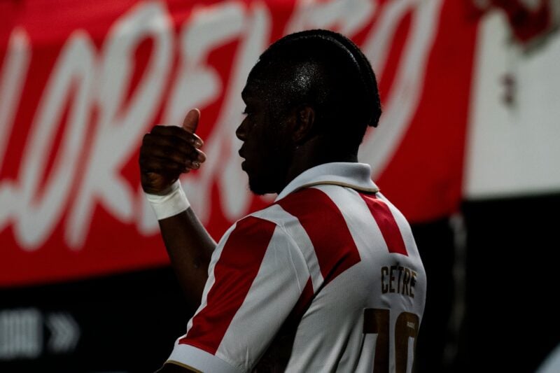 Refuerzo para Racing: Cetré out