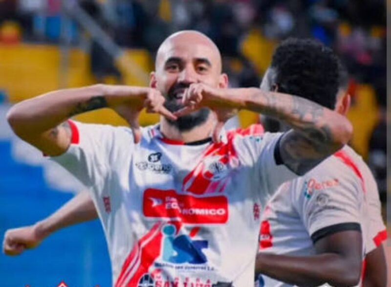 Racing en Bolivia contra Independiente Petrolero
