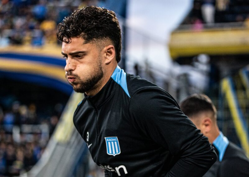 Di Césare se puede ir de Racing mientras esperan a Martino