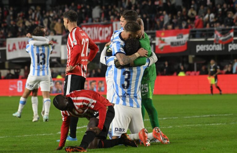 Gran victoria de Racing frente a Estudiantes