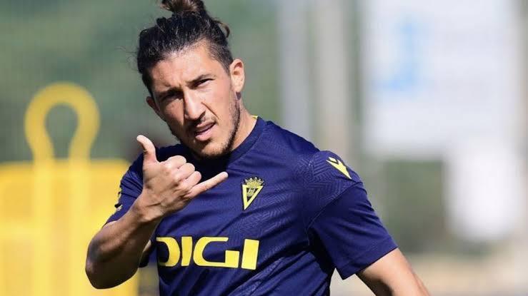 Espino llega a Racing.