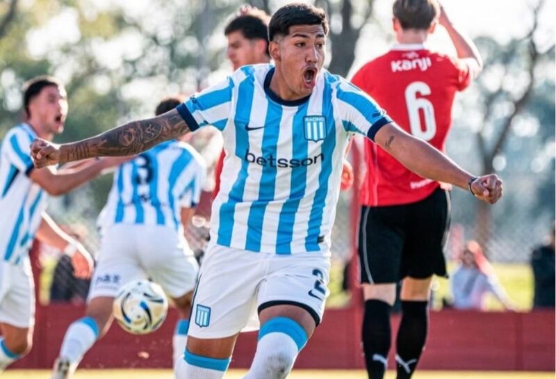 Mateo Martínez Reserva de Racing