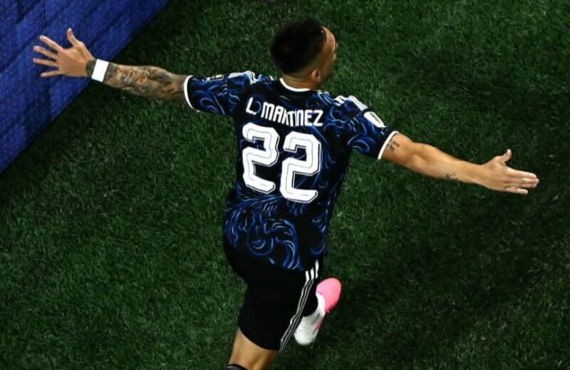 Lautaro Martínez Selección Racing